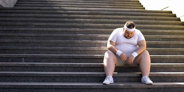 Debelost lahko človeku ukrade tudi deset let življenja, zato se pri soočanju z lastnimi navadami in razvadami velja odločiti za spremembe že danes, ne šele jutri