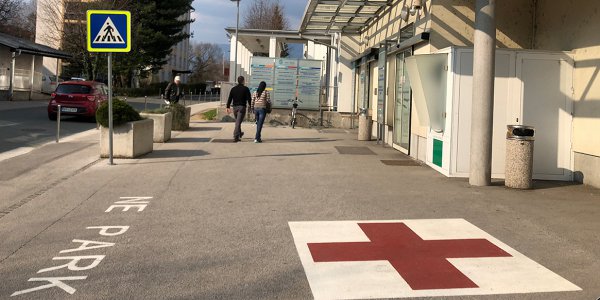 Napovedi so se uresničile: 1. aprila je 23 zdravnikov iz zdravstvenega doma v Kranju dalo odpoved
