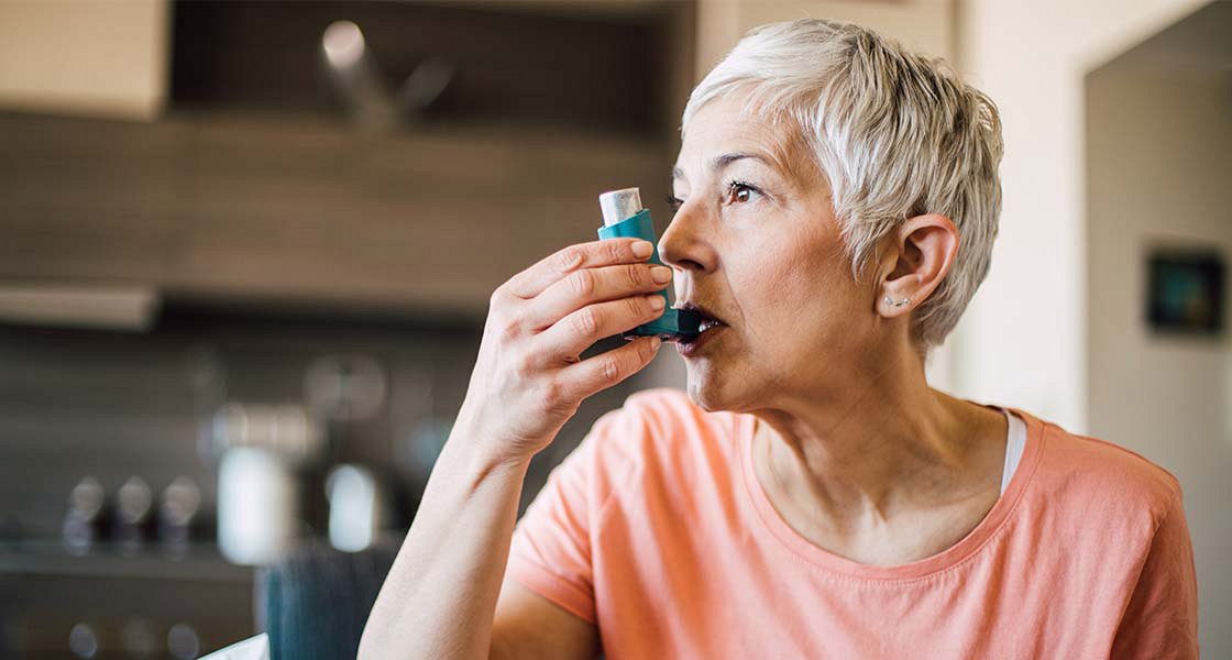 Nove strokovne smernice za zdravljenje težke oblike astme: čim manj glukokortikoidov v obliki tablet, da se izognete dokaj pogostim resnim stranskim učinkom!