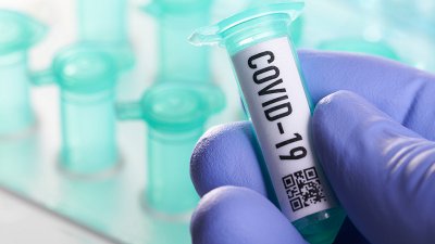 Novi koronavirus SARS-CoV-2: dva Slovenca iz karantene na Japonskem danes prispela domov, dva s potrjeno okužbo sta v japonski bolnišnici, dva pa čakata na evakuacijski let
