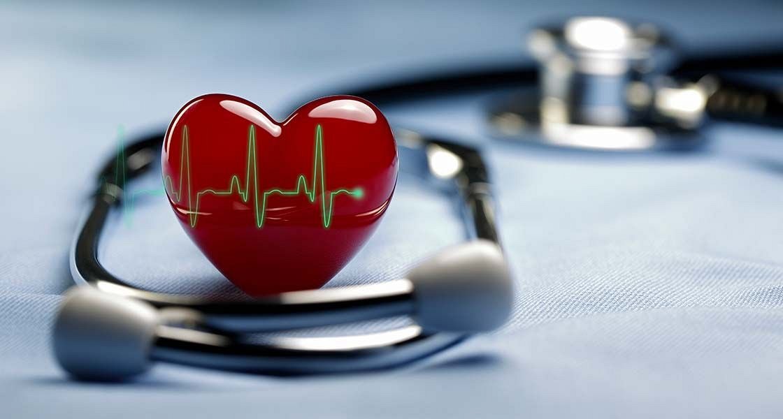 Srčno popuščanje – podrobno o preprečevanju tega napredujočega neozdravljivega obolenja, preventivnih prijemih, čim zgodnejši prepoznavi znakov bolezni, optimalnem zdravljenju in celostni obravnavi