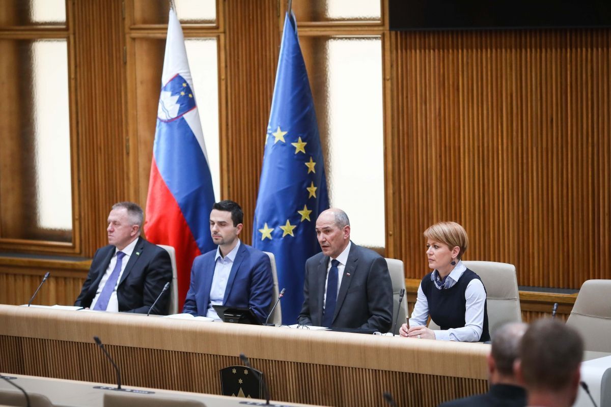 Tiskovna konferenca Janeza Janše